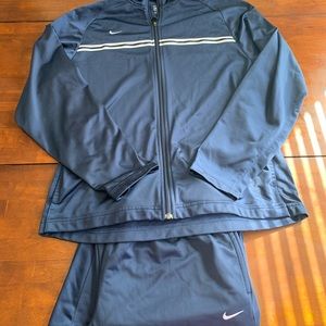 Man’s XL navy blue Nike track suit